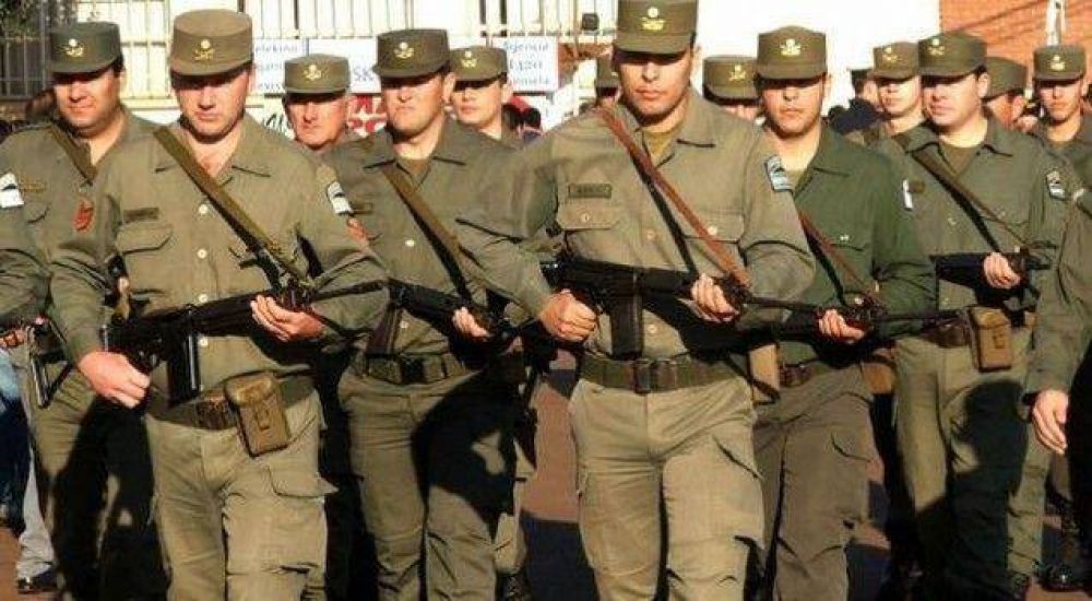 Detienen a ocho gendarmes por pedir coimas a micros y camiones