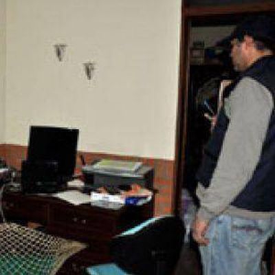 Cae hacker de 19 a�os que robaba 50 mil d�lares mensuales por internet