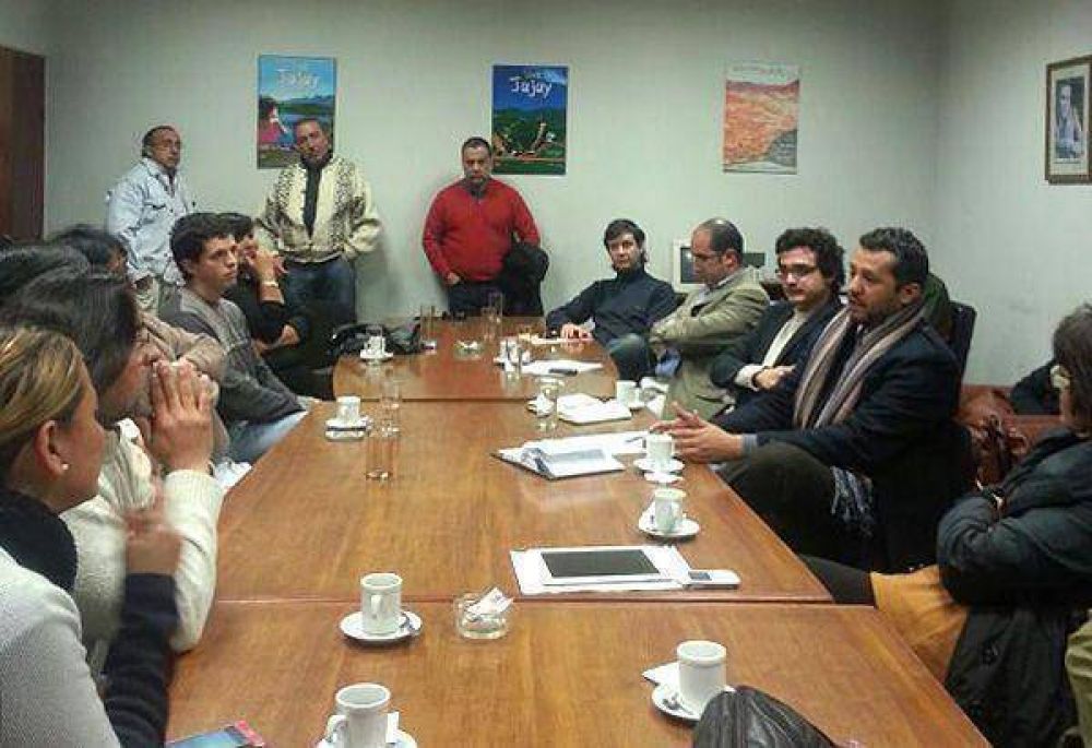 Abogados radicales se solidarizaron con el reclamo de los empleados judiciales