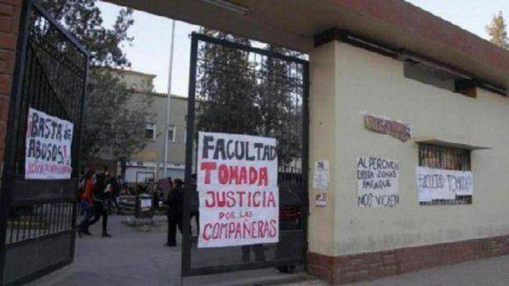 Se agrava el conflicto estudiantil en la UNT