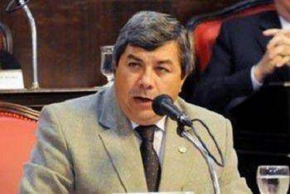  El Senador Fern�ndez pidi� informes sobre la situaci�n del Consorcio Portuario