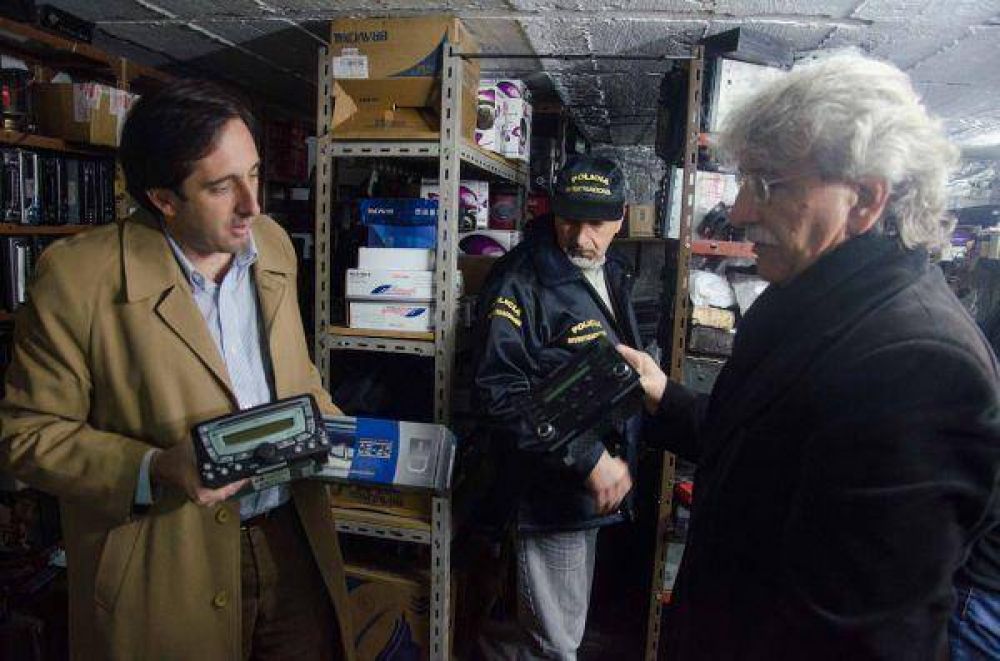 Clausuran comercio de venta y colocaci�n de equipos de audio