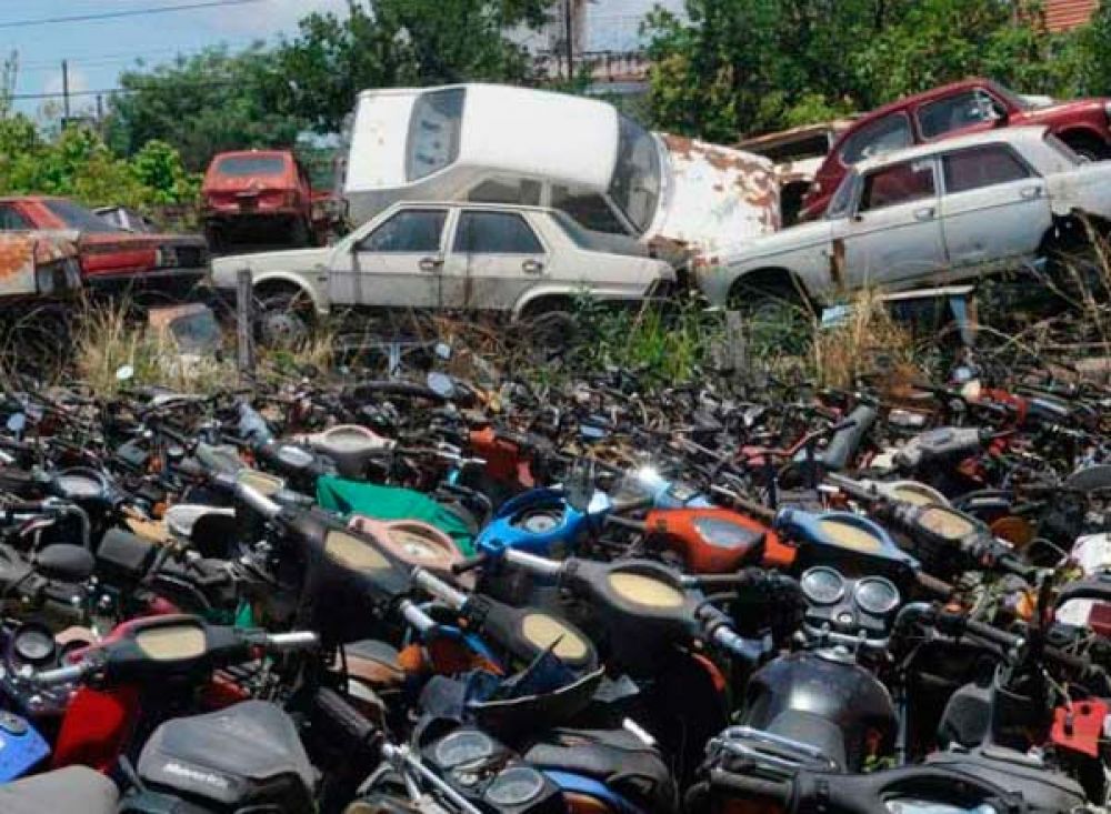 Habilitan al municipio para rematar autos secuestrados en los corralones