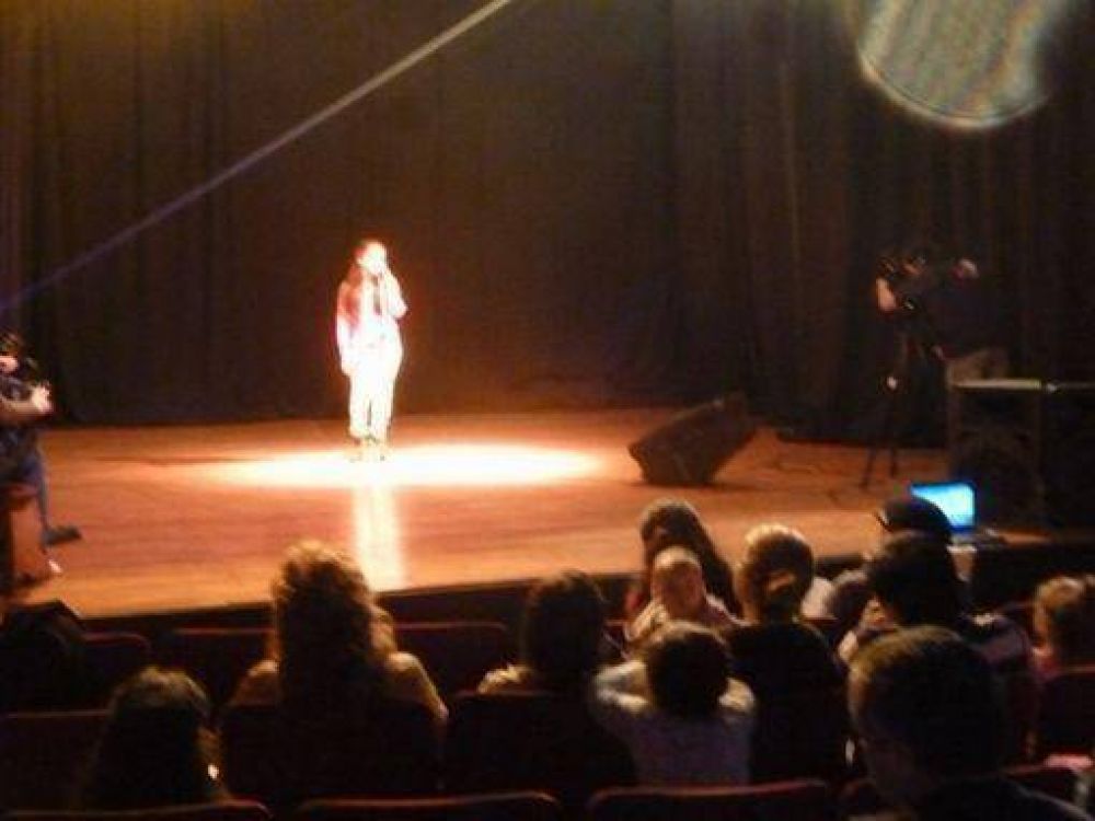 Luego de 90 d�as, llovizna en Santiago