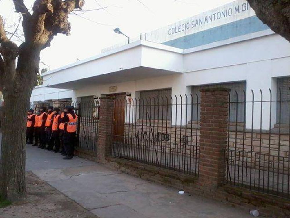 Padres del Instituto Gianelli enviaron una carta por la situaci�n que est�n viviendo