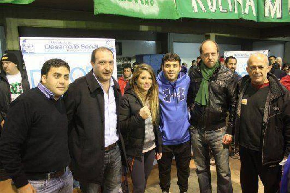 Alberto Zacar�as:"Este Gobierno Nacional es el �nico en la historia que fomenta la practica amateur de boxeo�