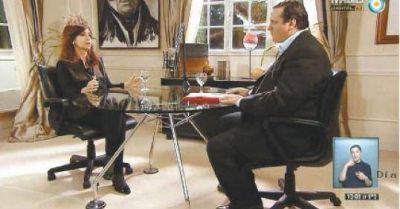 "Quieren retornar a un pa�s de mano de obra barata y endeudamiento"