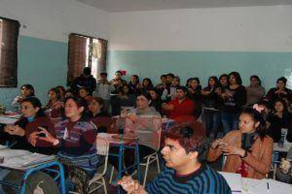 Buscan enraizar el lenguaje de se�as