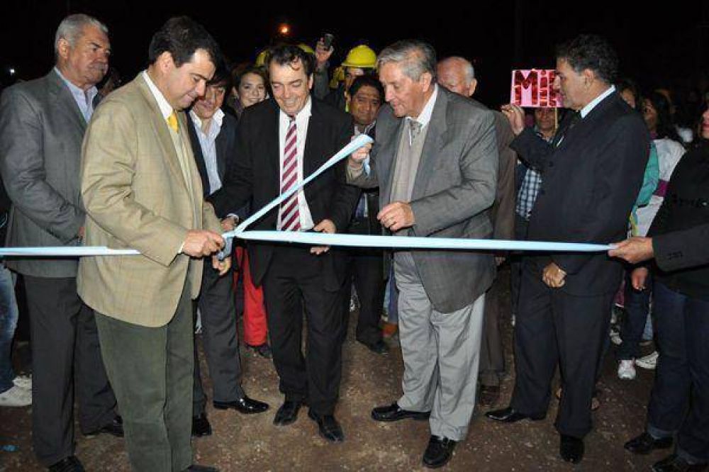 Inauguraron obras en Colonia Simbolar
