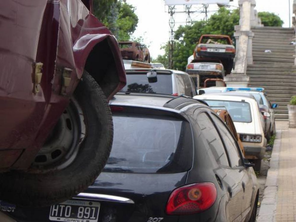 V�a libre a municipios para disponer de los veh�culos que nadie reclama