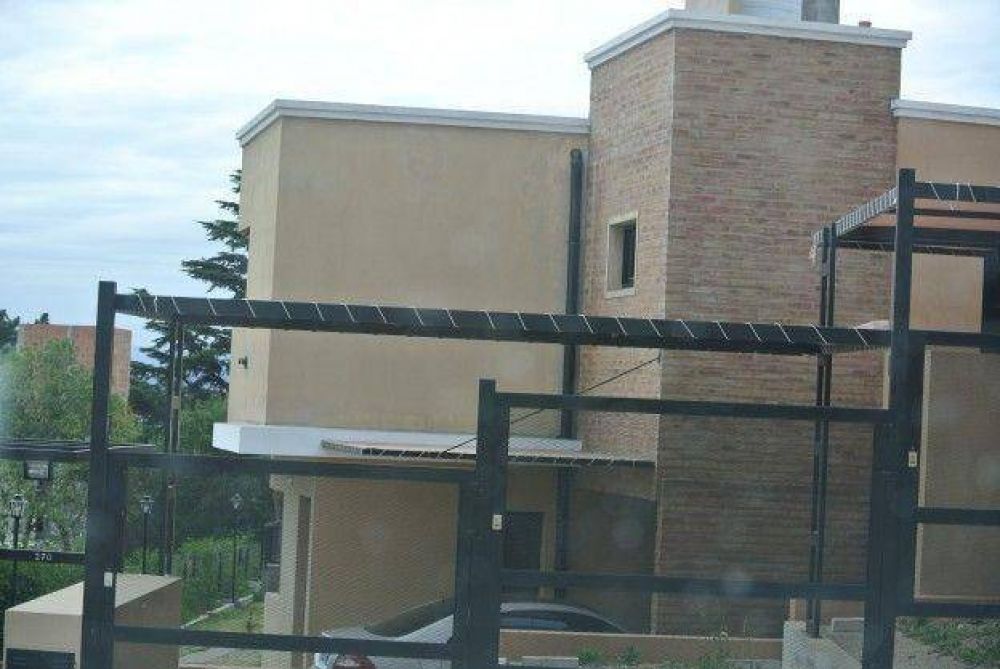 Desvalijan un departamento tras reducir a su propietario