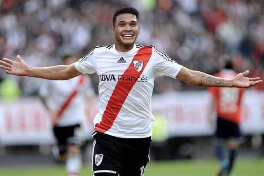 Con el regreso de Teo Guti�rrez, River tiene una visita de riesgo ante Arsenal