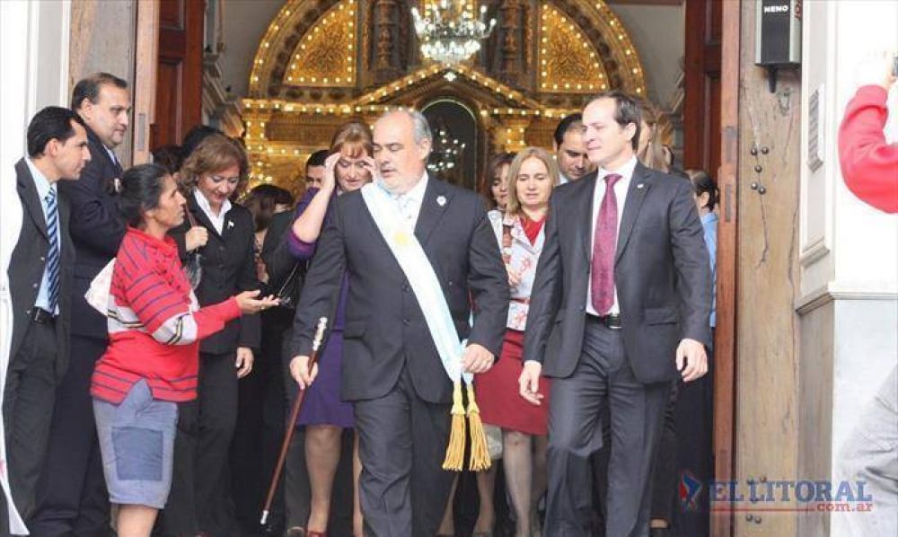 Entre 4 candidatos se define el nuevo Gobierno provincial
