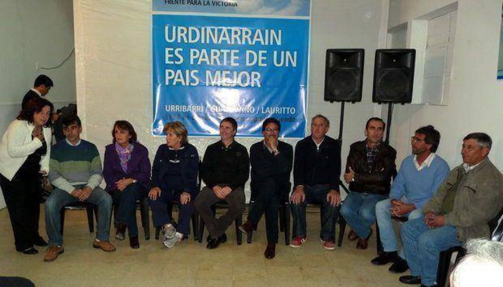 El Frente Para la Victoria present� su nuevo local partidario en Urdinarrain