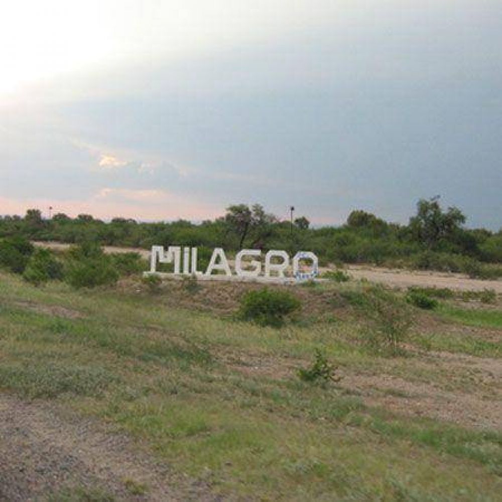 Cordob�s se duerme al volante y vuelca en Milagro