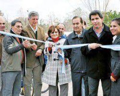 Entregan 124 jubilaciones e inauguran pista de bicicross