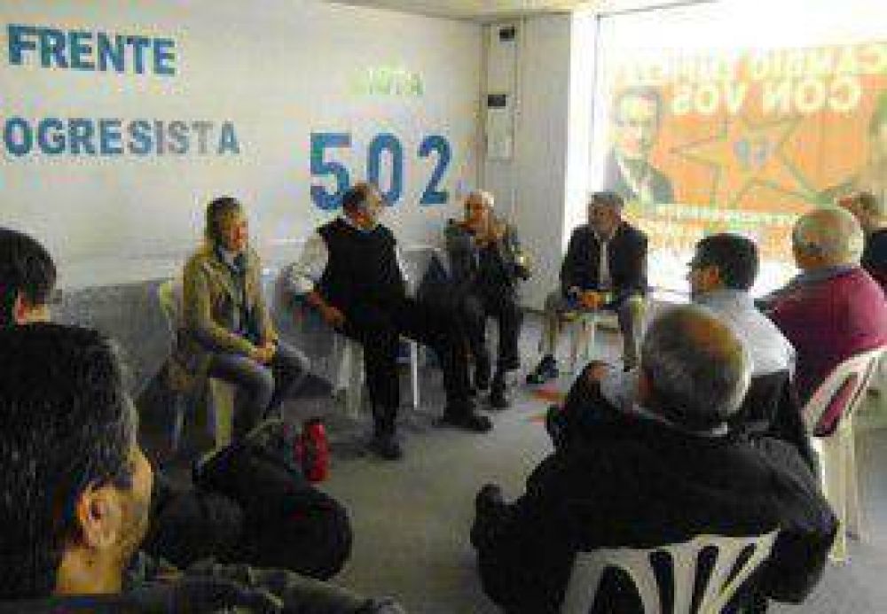 En campa�a de FP Zabalza, visit� la Ciudad de General Roca,