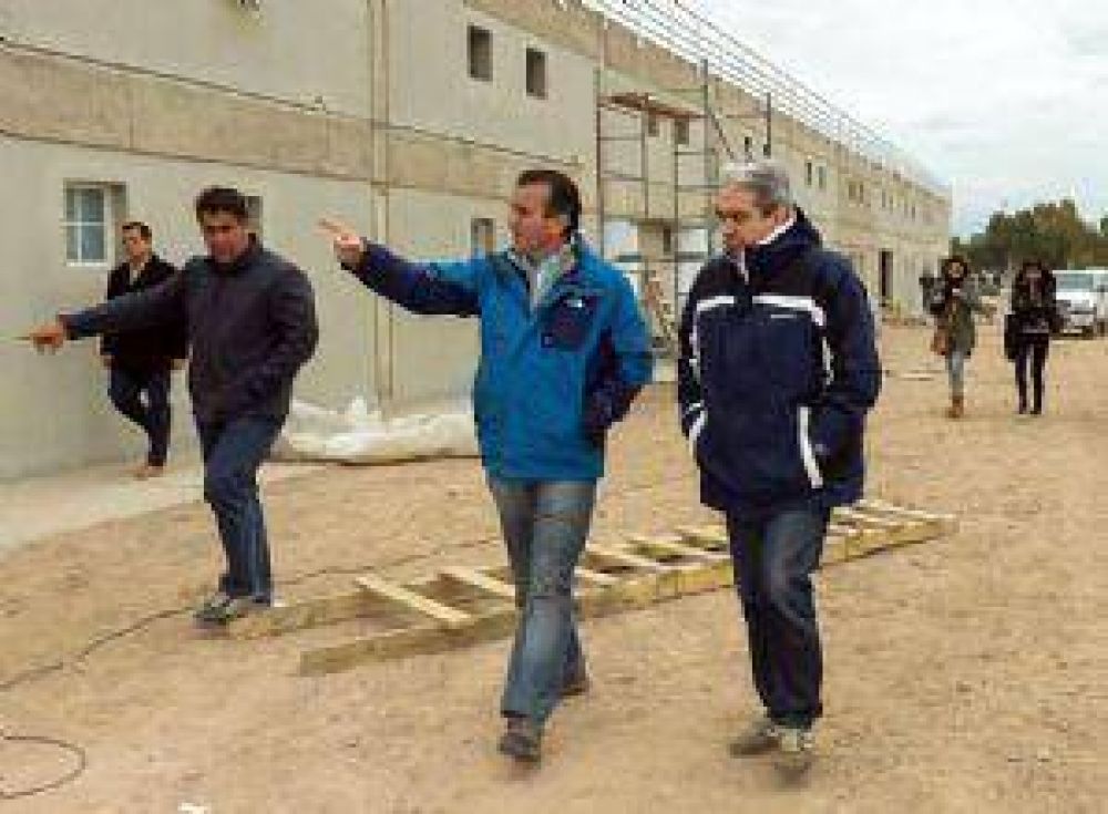 P�rez sumar� 1.000 millones para sueldos