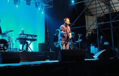 Vicentico se present� en el Estadio Arena de la Uncaus