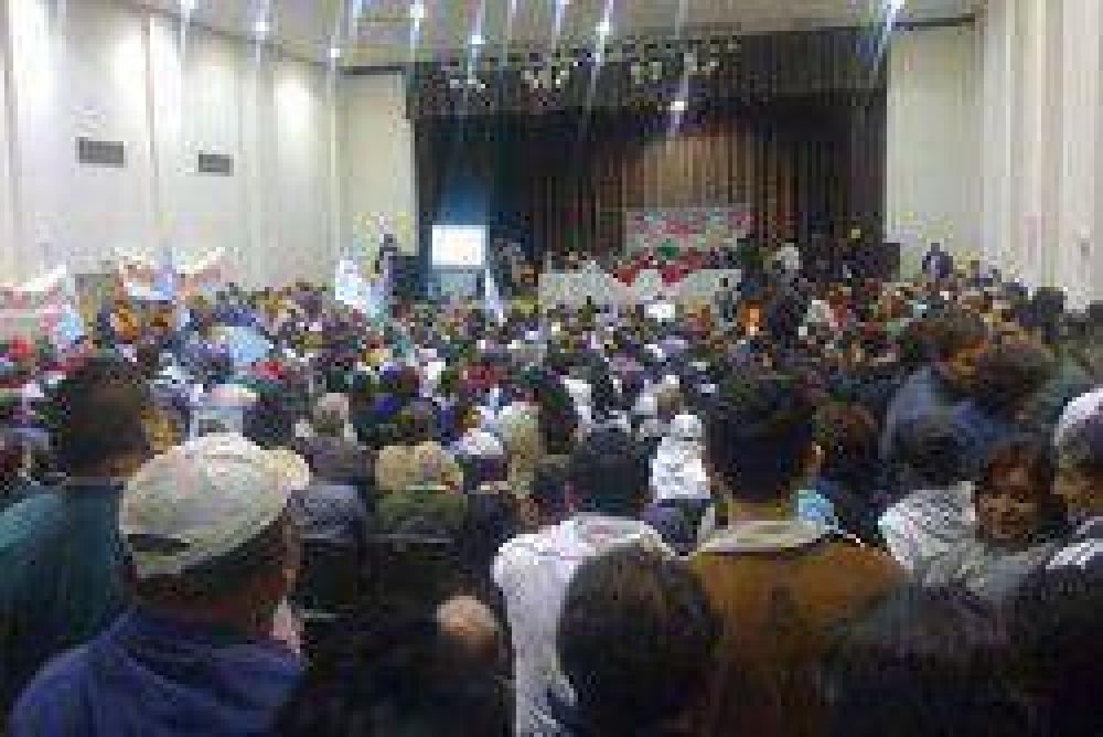 Masiva reuni�n regional de Uni�n por Chaco en S�enz Pe�a