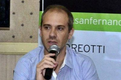 Aparicio: �Tenemos el hospital totalmente deteriorado, Collia vino a regalar leche con un fin electoral�