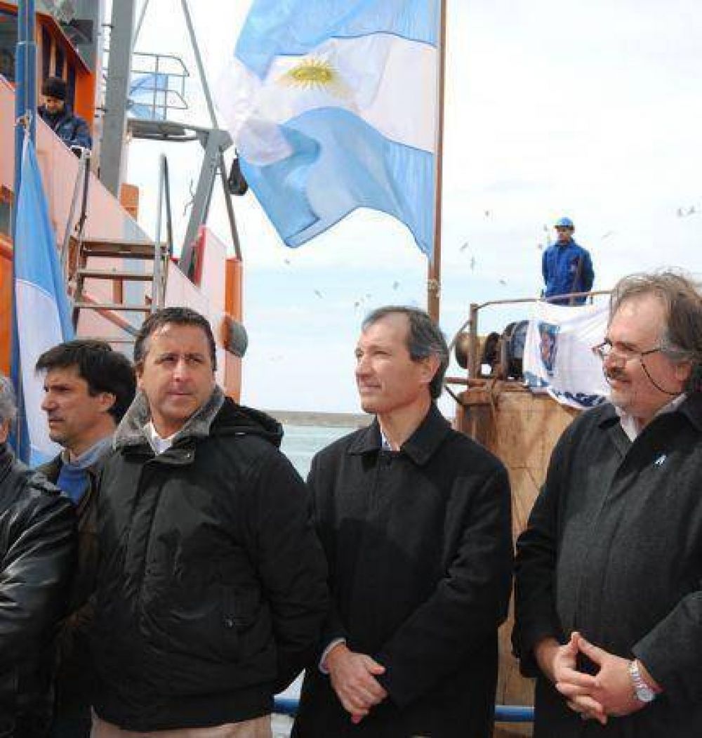 En�rgica condena de Mario Rodr�guez, Hern�n Alcolea y Cristian Azcona ante la intimaci�n del Consorcio Portuario