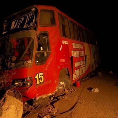 Colectivo, con chicos, se qued� sin frenos