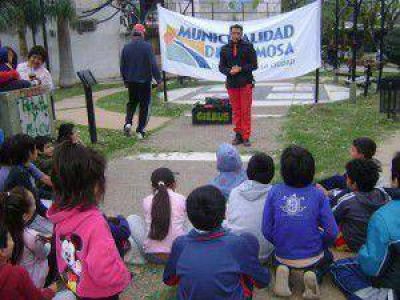 La Municipalidad llevo diversi�n y deporte a los barrios Obrero y 2 de Abril