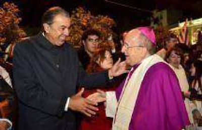 Rodolfo Urtubey: "El milagro es un pacto de profunda unidad espiritual e identificaci�n con la historia de los salte�os�