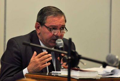 Sentencian a los ocho polic�as acusados de golpeadores