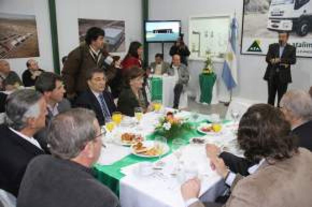 Gioja: �Hemos demostrado los sanjuaninos que estamos dispuestos a trabajar fuertemente para sostener el crecimiento que tenemos y para seguir creciendo�