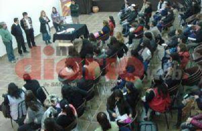 Capacitan a docentes de educaci�n art�stica