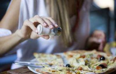 Intentar�n reducir el nivel de consumo de sal en Santiago