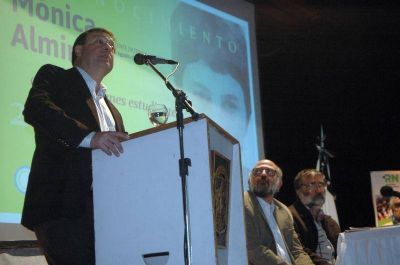Weretilneck: "El problema no es c�mo se juzga sino llegar al juicio"