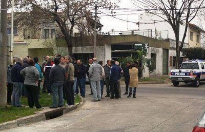 Vicente L�pez: Ale�� particip� de reuni�n vecinal en reclamo por inseguridad