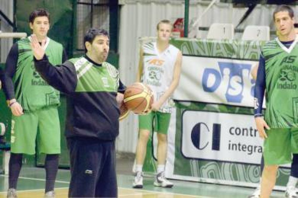 El entrenador Gonzalo Garc�a se sum� al trabajo