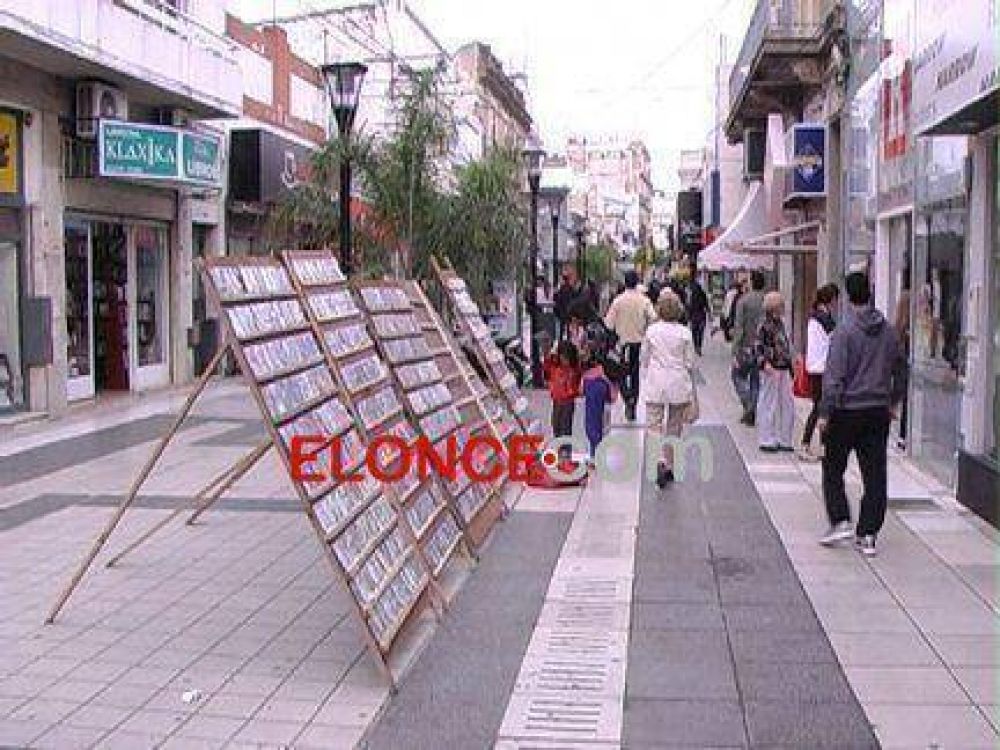 Comerciantes reclaman control fiscal y policial para los �vendedores ilegales� 