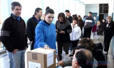Con candidatos propios o aliados, ECO se qued� con 44 intendencias y el FPV con 26