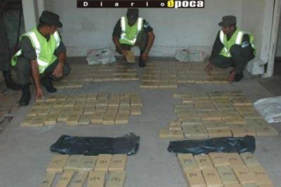Automovilistas llevaban 187 kilos de droga en Misiones y Corrientes