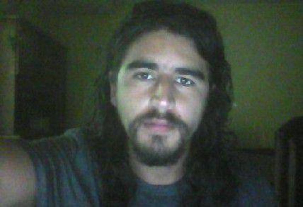 Buscan a joven barilochense desaparecido desde el viernes