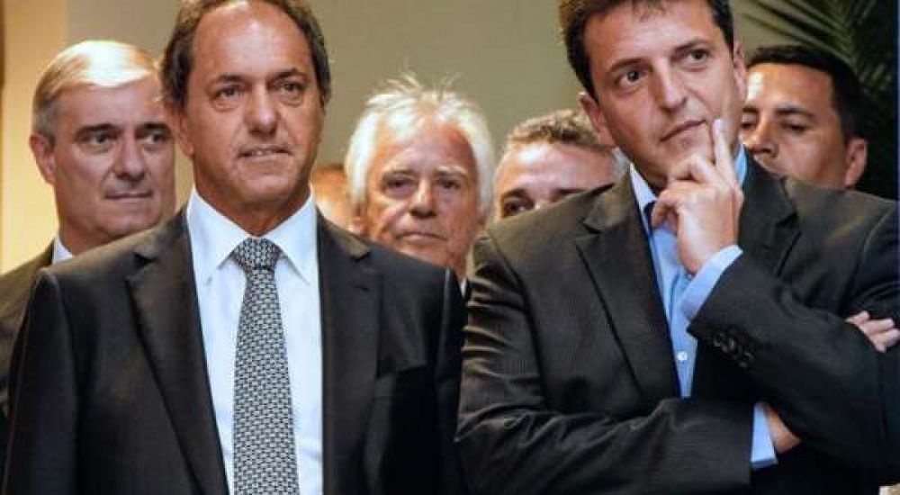 POLIC�A COMUNAL: SCIOLI Y MASSA PUJAN POR EL CONTROL DE LA CAJA Y LA SELECCI�N REPRESIVA