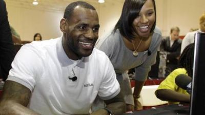 LeBron James y una boda s�per privada con su novia de la adolescencia