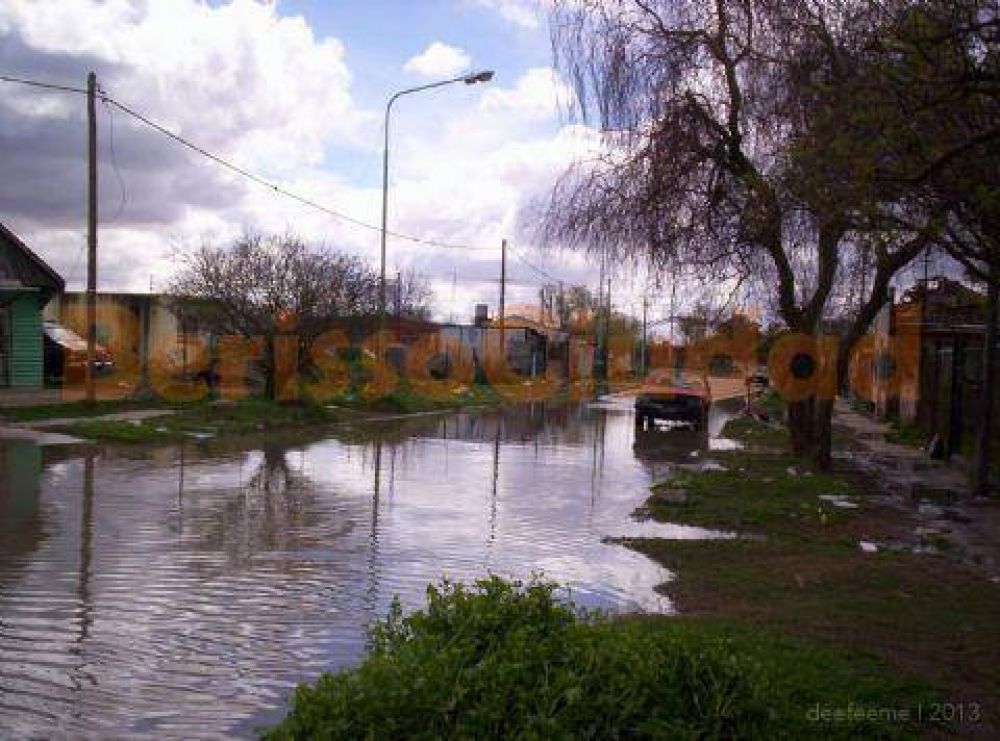 Barri� Santa Cruz nuevamente inundado por falta de desag�es