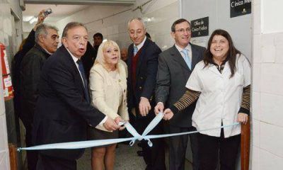 Z�ccaro promete construir un hospital con fondos propios