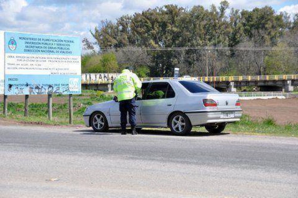Despliegan un amplio operativo de control en los accesos a Luj�n