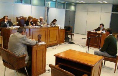 Empez� el juicio contra el exintendente de Can�