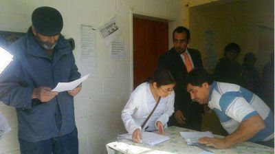 Habitantes del San Cayetano eligieron a la Lista Verde como autoridades vecinales