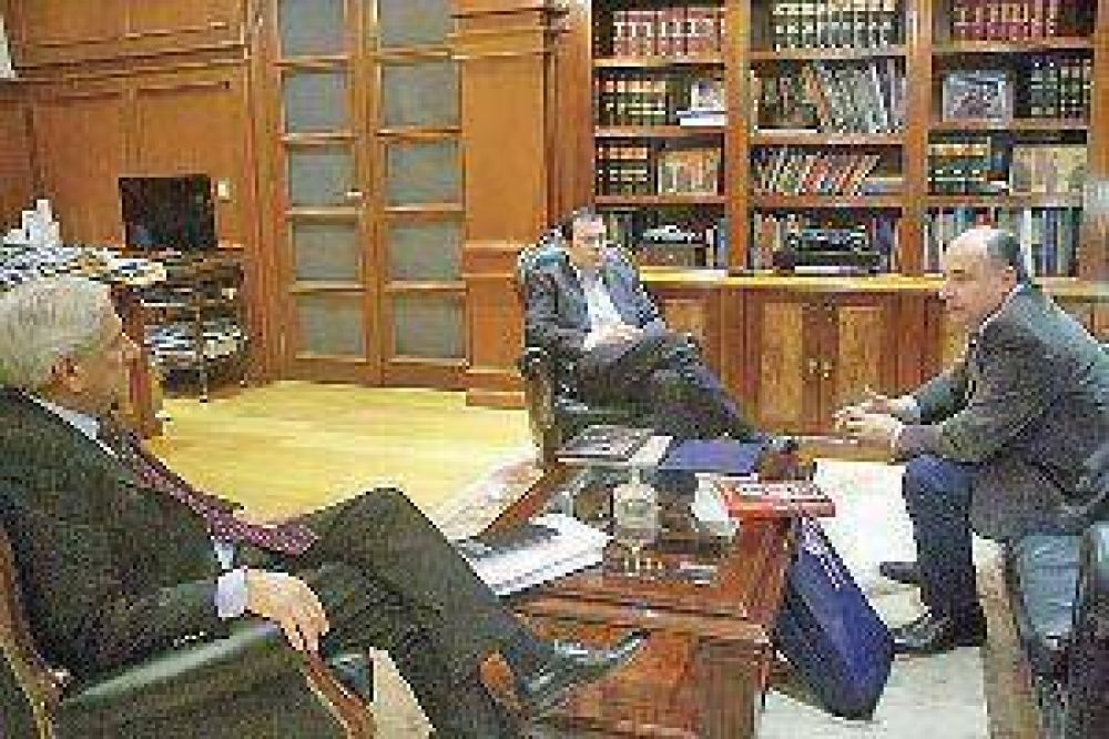 Zamora recibi� al jefe comunal de Villa Mar�a