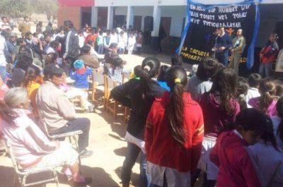 Capitanich inaugur� cuatro escuelas y un CIC en El Sauzalito