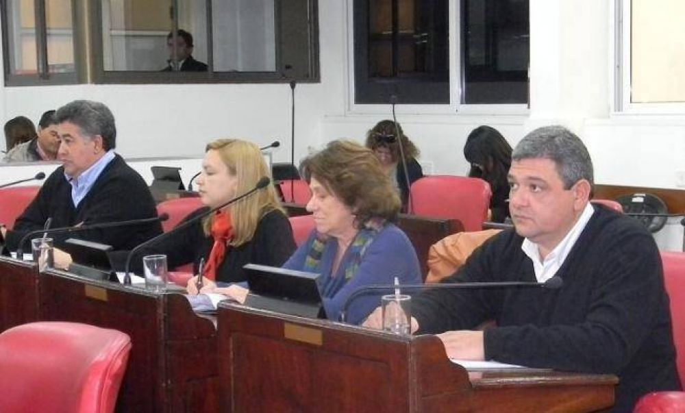 Acevedo: "No se trata de avanzar de manera irresponsable, las obras quedan, pero las deudas tambi�n"